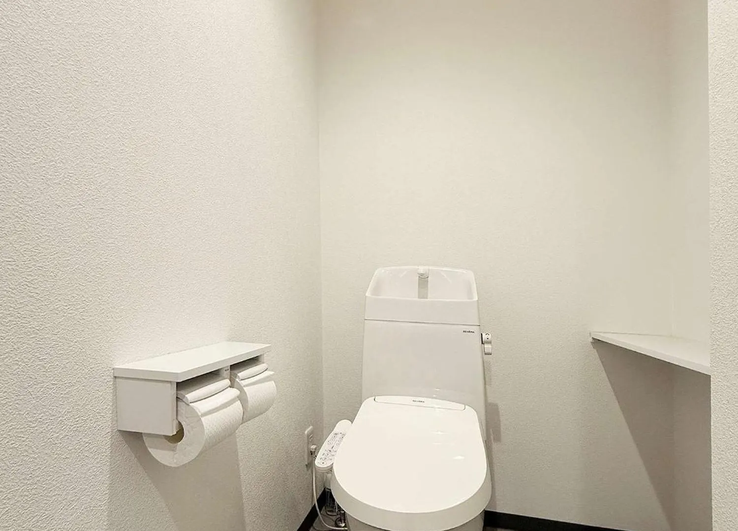 Apartment Clio Matoba - 10-Min Walk To Station Spacious Stay For 8 Guests Hiroshima Japan