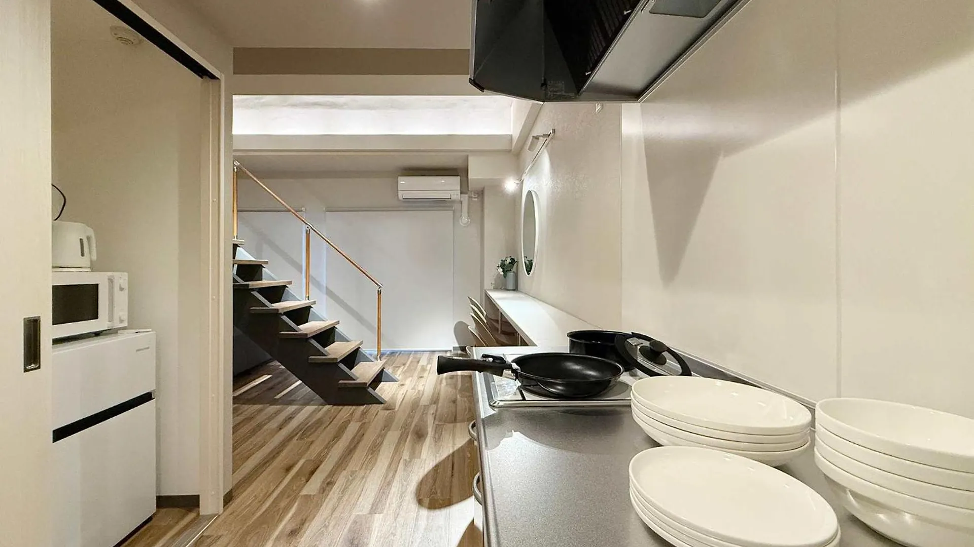 Apartment Clio Matoba - 10-Min Walk To Station Spacious Stay For 8 Guests Hiroshima Japan